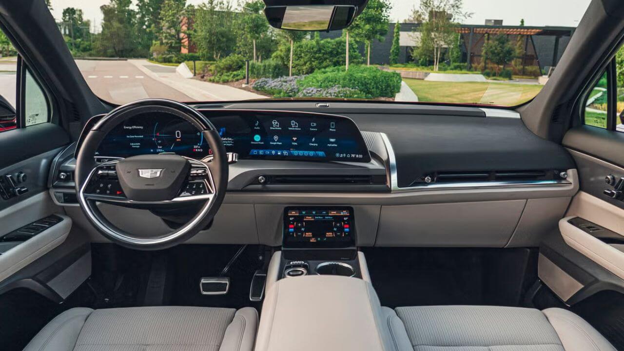 2026 Cadillac Vistiq