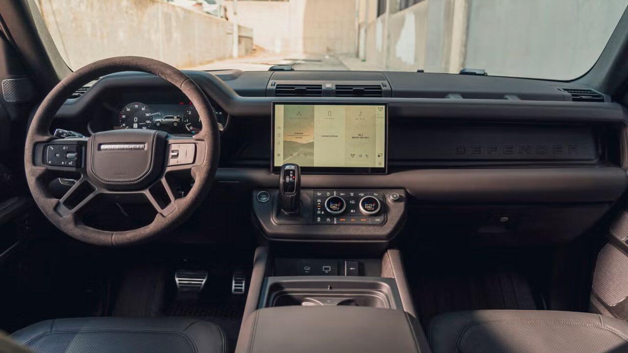 2023 Land Rover Defender 110 V8
