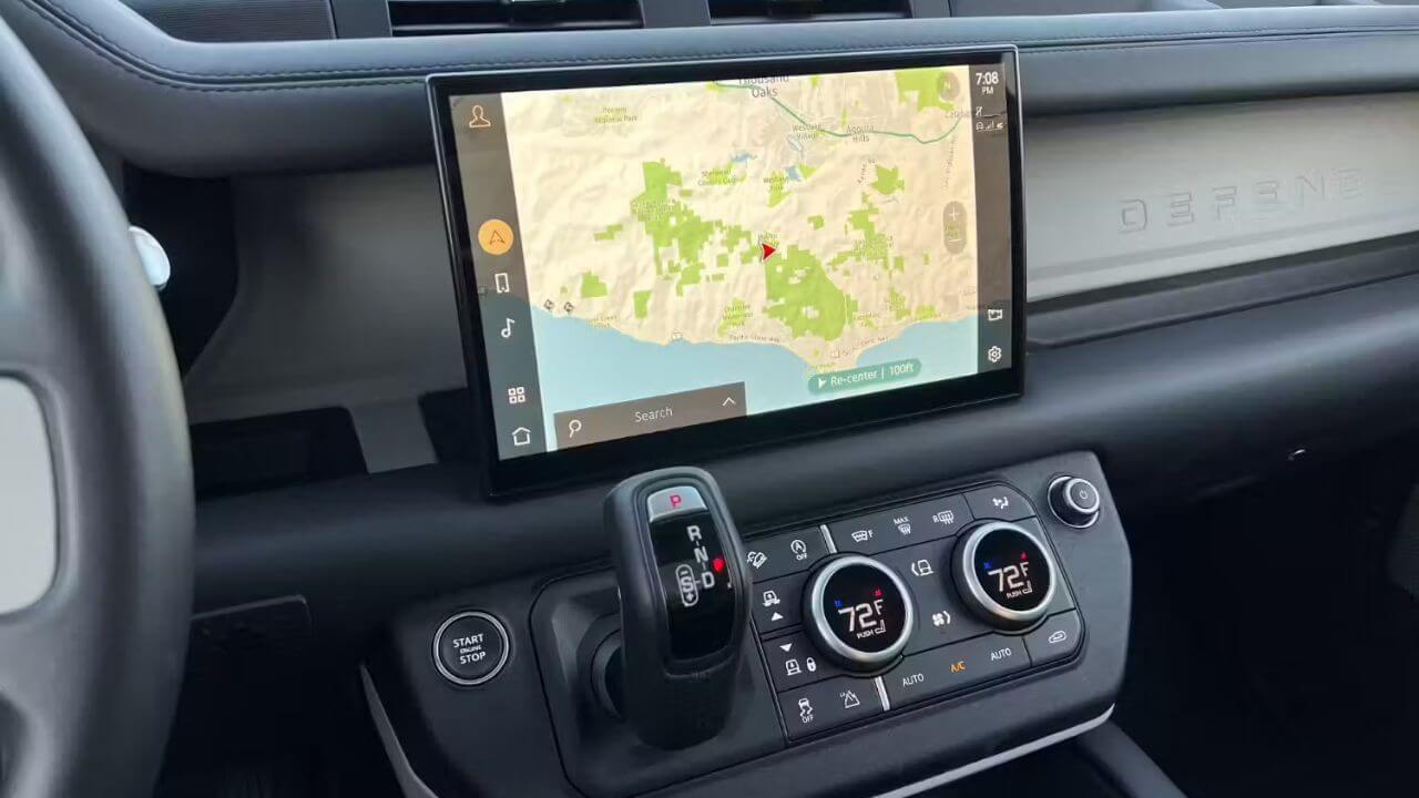 2023 Land Rover Defender 110 V8