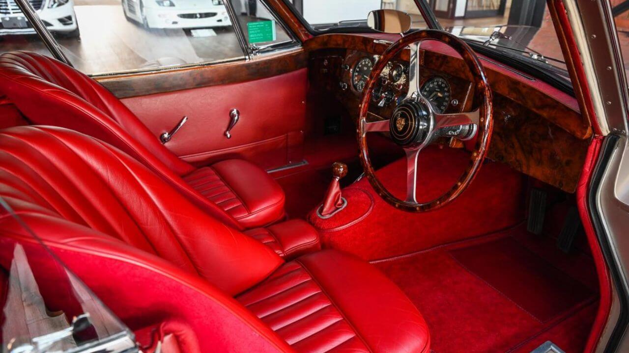 Jaguar XK120 coupe 1948