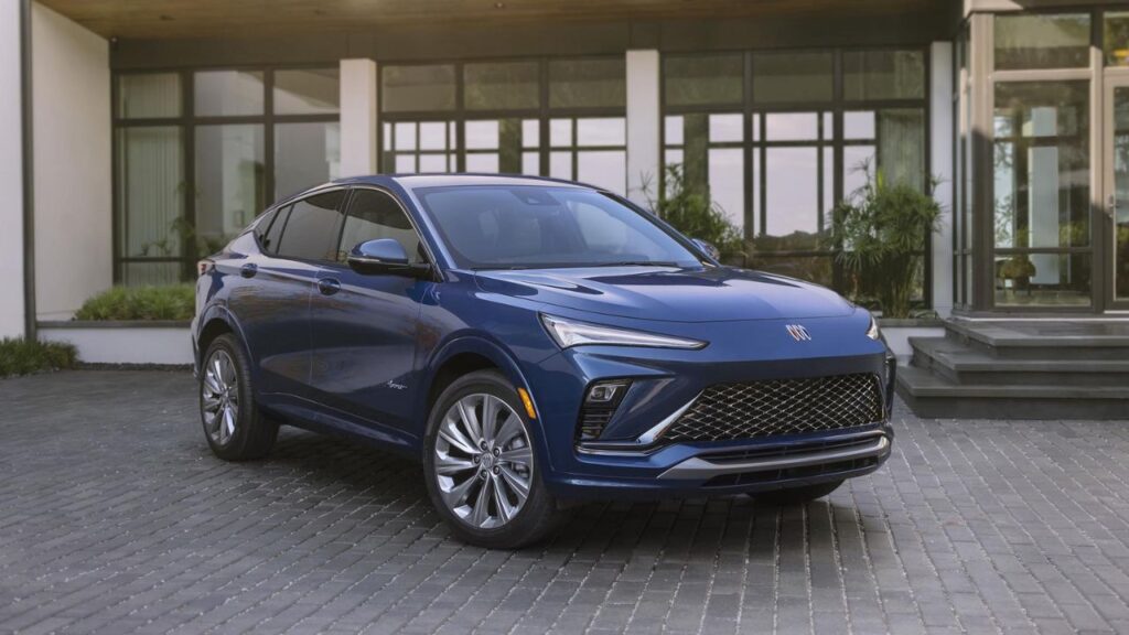 The 2025 Buick Envista: A Decent, feature-Laden mini-SUV