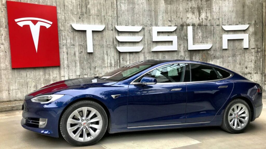 tesla battery replacement cost