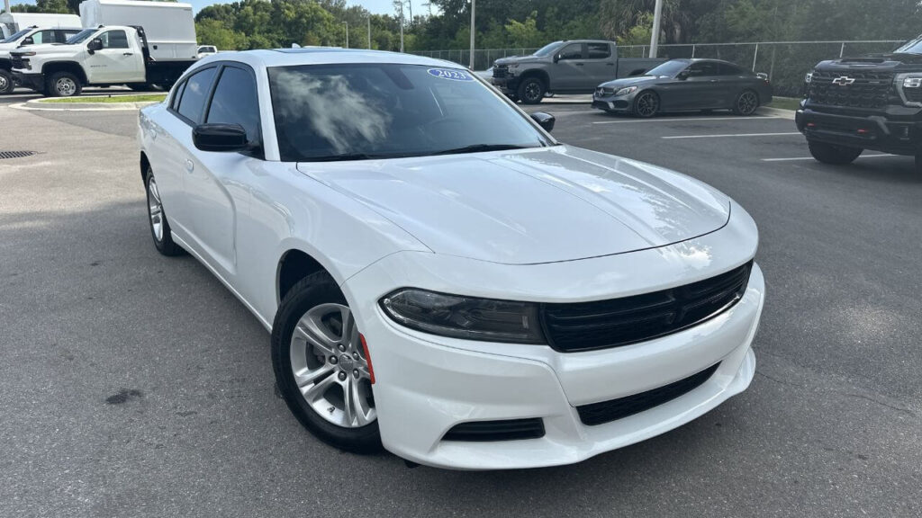 2023 dodge charger sxt